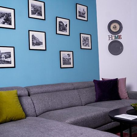 Ten Guest House Prishtine Bagian luar foto